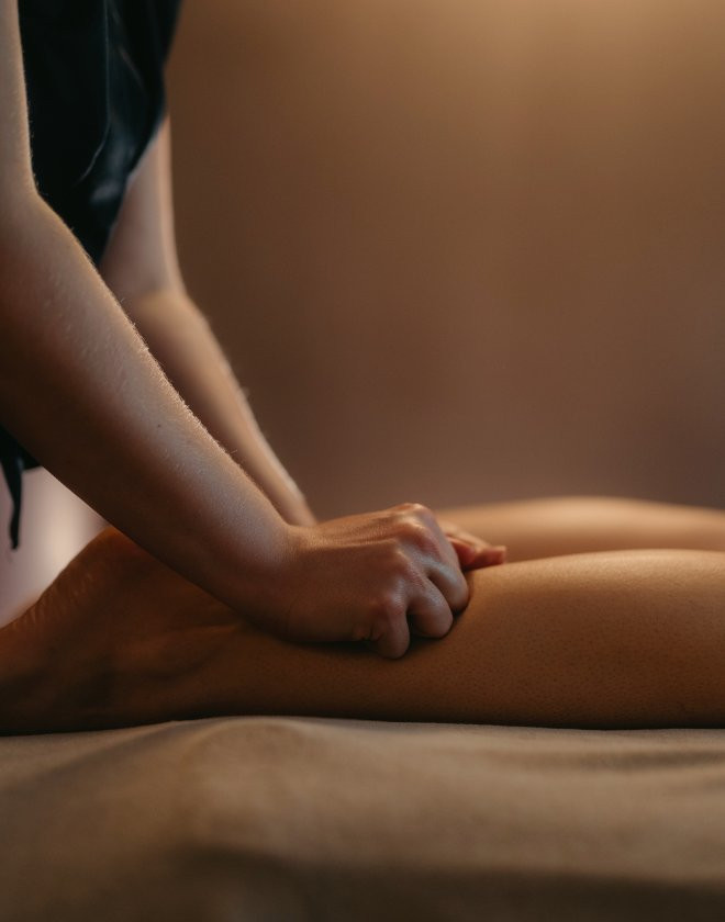 Cinq Mondes Relaxing Leg Treatment