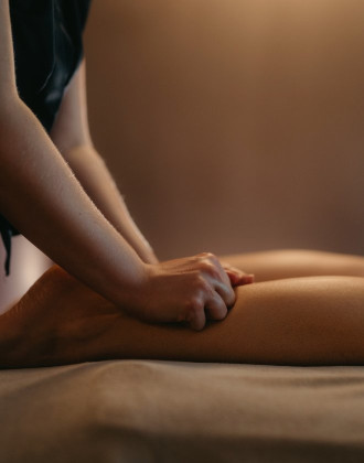 Cinq Mondes Relaxing Leg Treatment